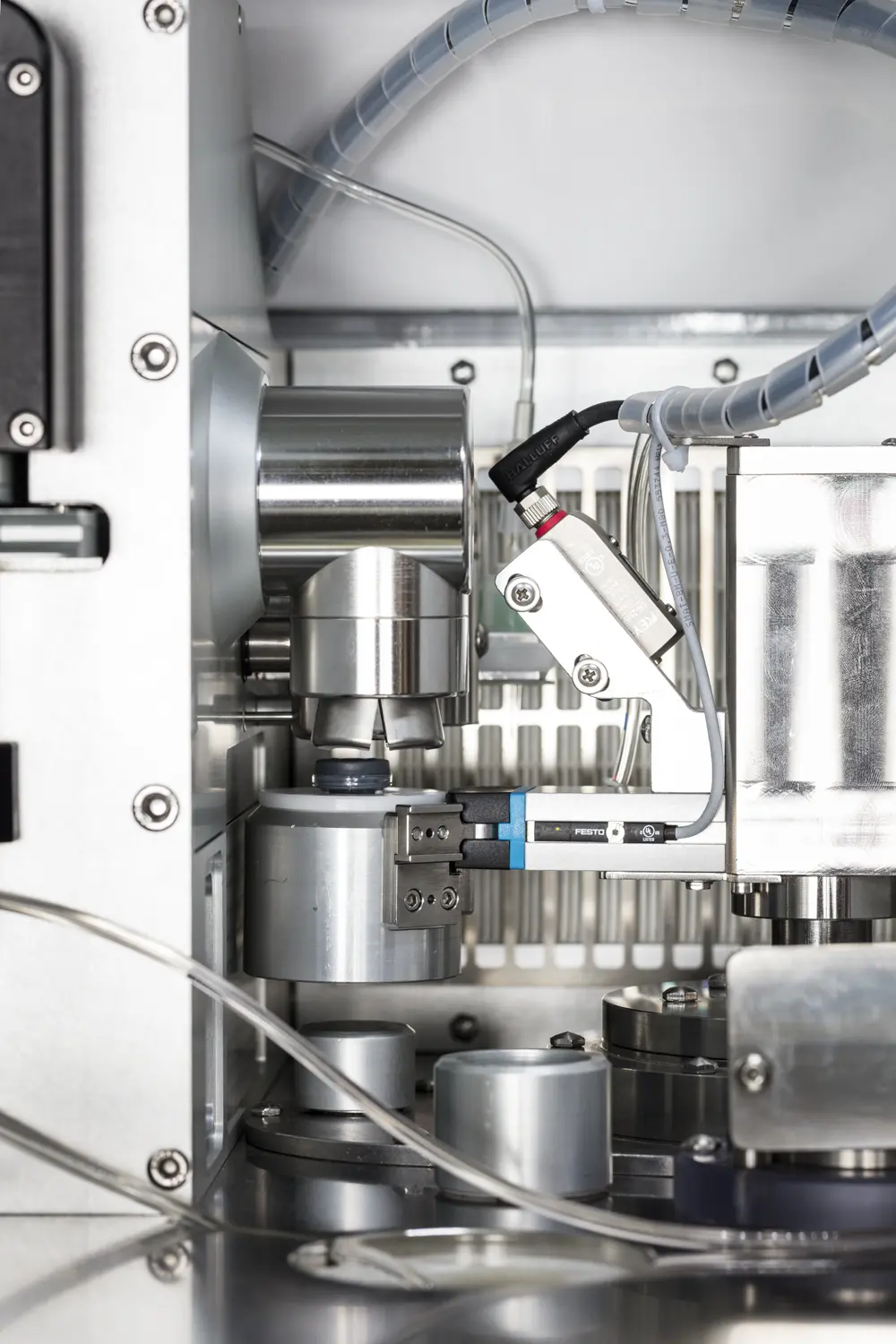 CRP automatisch uitvulsysteem voor vials