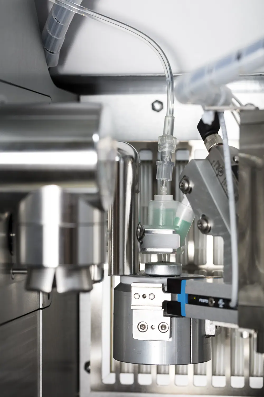CRP automatisch uitvulsysteem voor vials